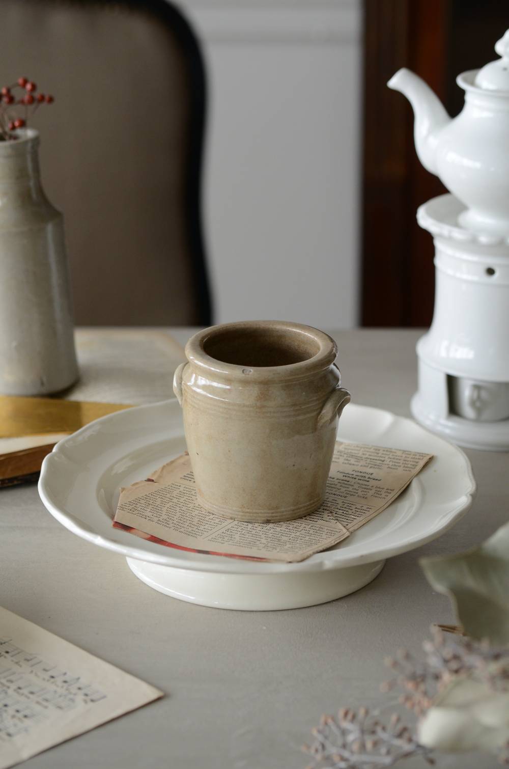 フランスアンティーク 陶器と木枠のポットスタンド・トリペット